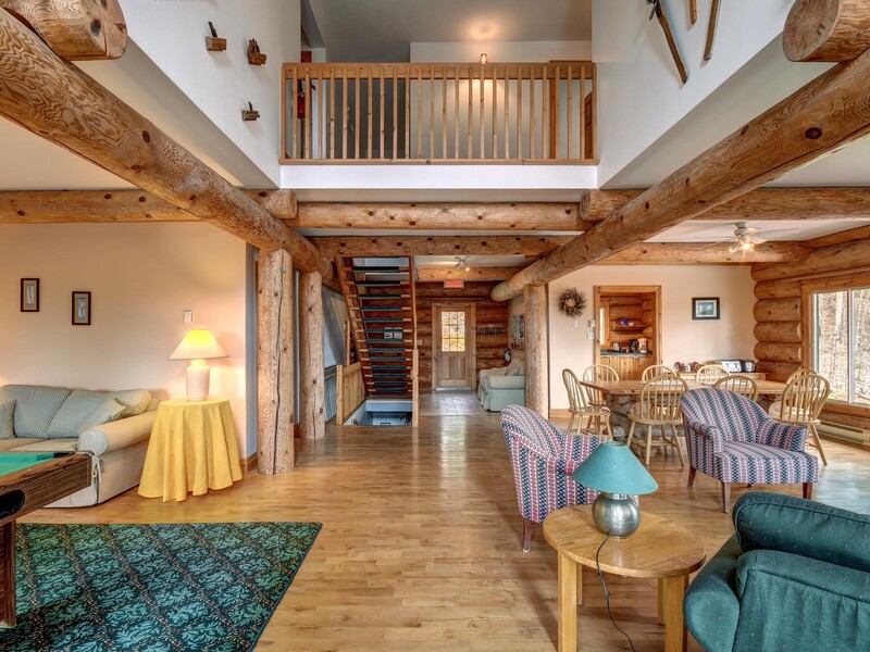 Location du Chalet "Bois-Jolit 10 ch 22 per 5 min Ski" à Mont-Tremblant